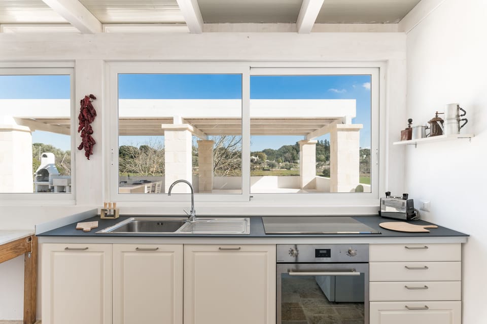 Villa | Private kitchen | Fridge, oven, dishwasher, electric kettle