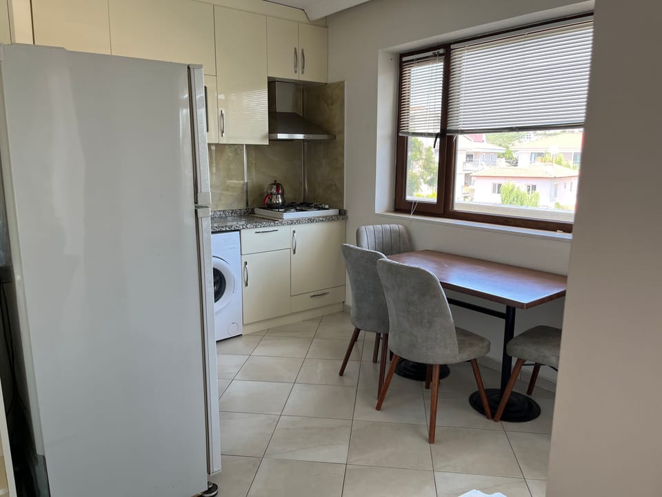 Standard Condo, 2 Bedrooms, Garden View | Private kitchen