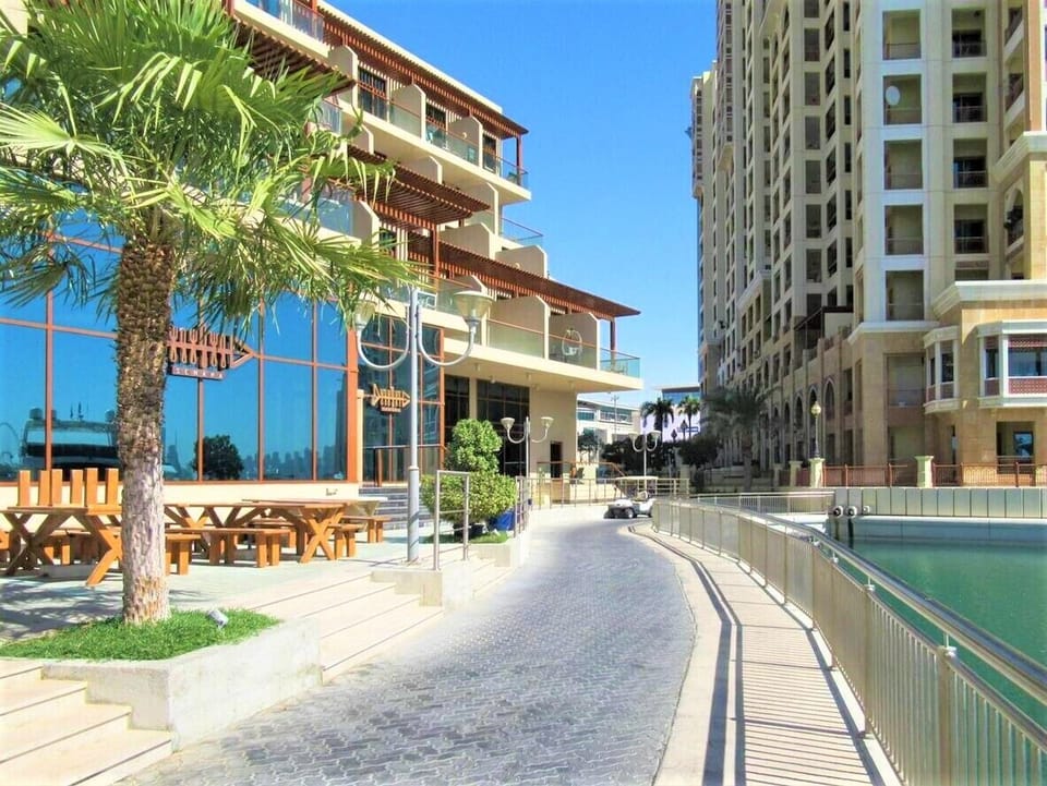 Apartment (0 Bedroom) | Exterior