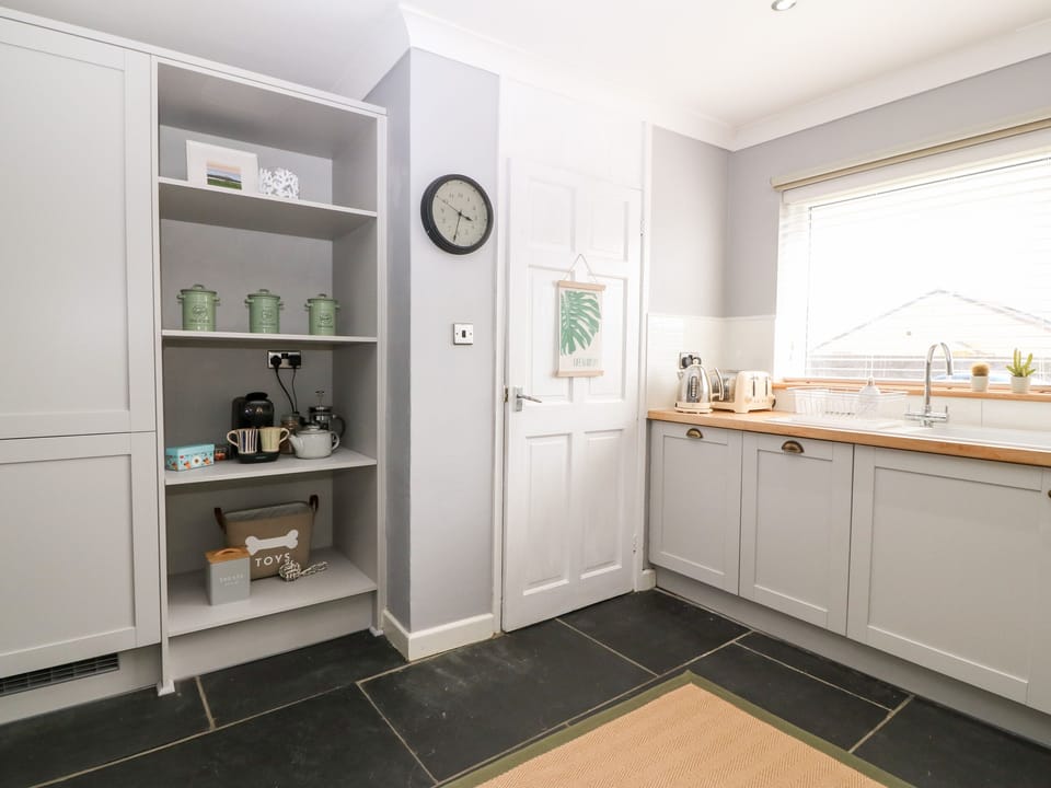 Fridge, dishwasher, electric kettle, toaster
