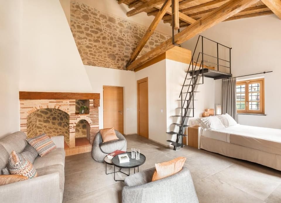 The Ancient Mill Suite | In-room safe, desk, free WiFi, bed sheets
