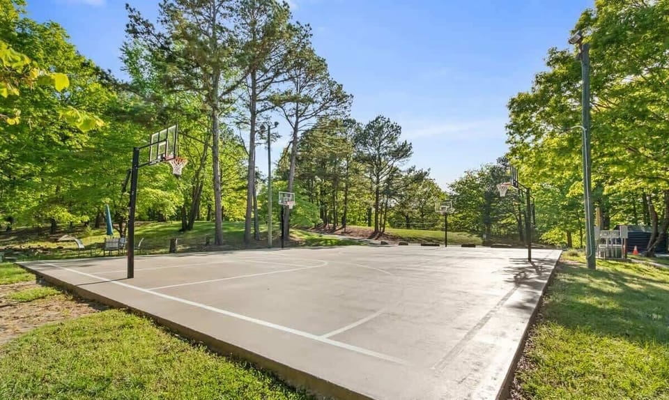 Basketball, pickleball court