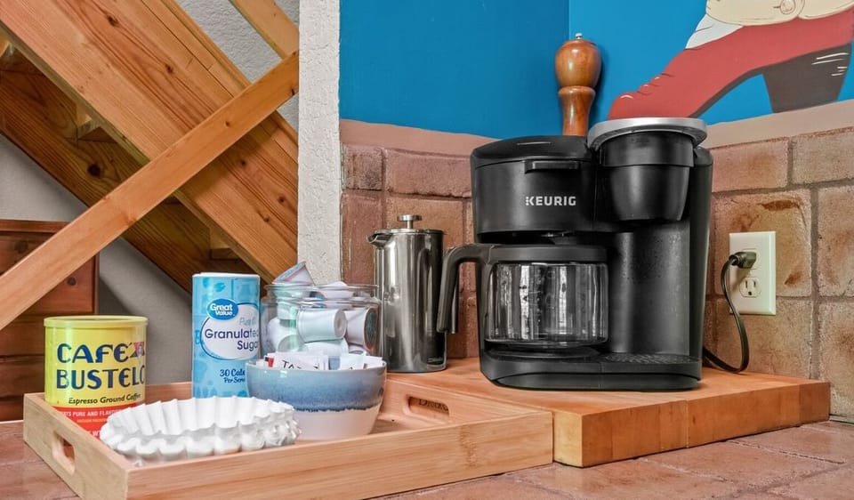 Drip and K-cup coffee maker