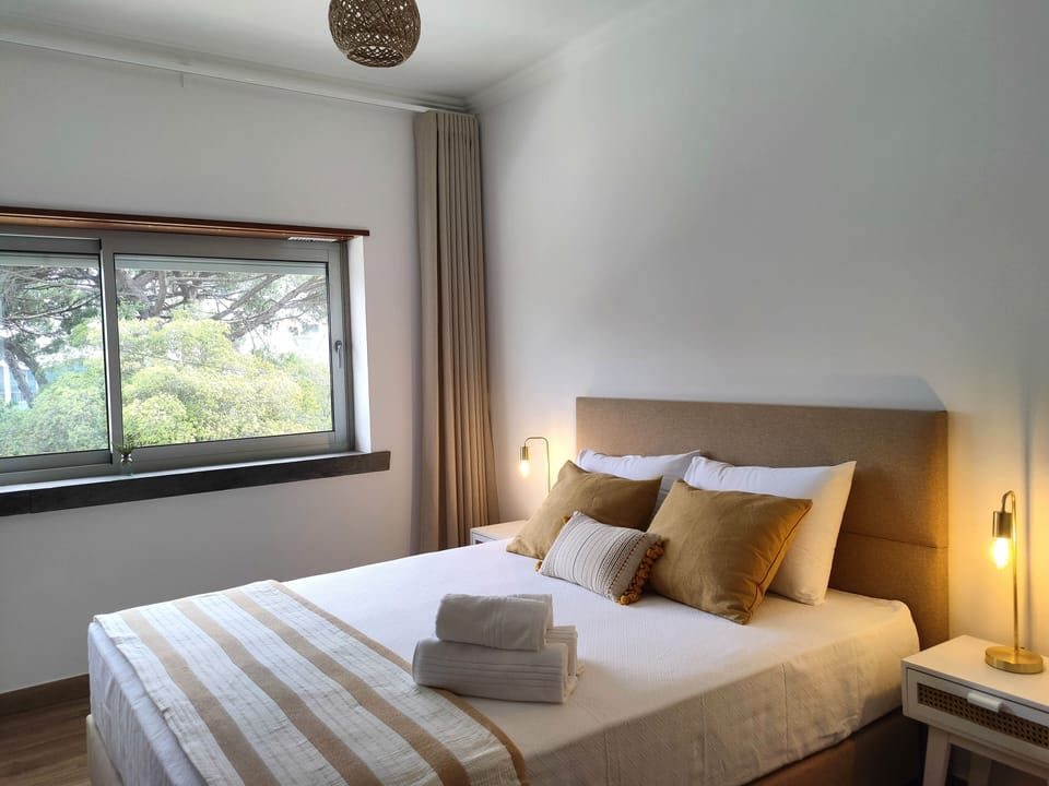 Comfort Double Room | In-room safe, desk, free WiFi