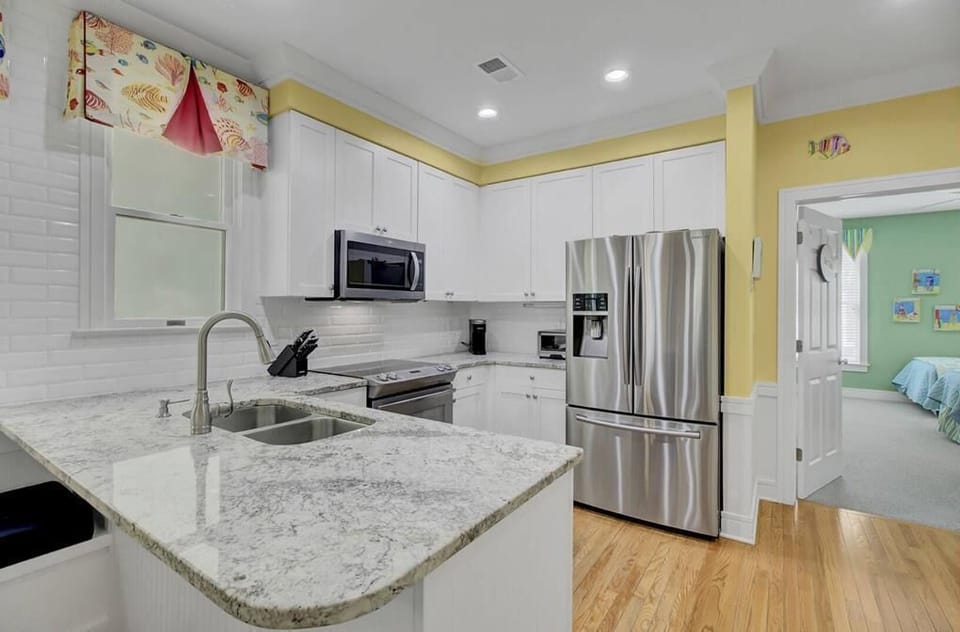 136 Kitchen