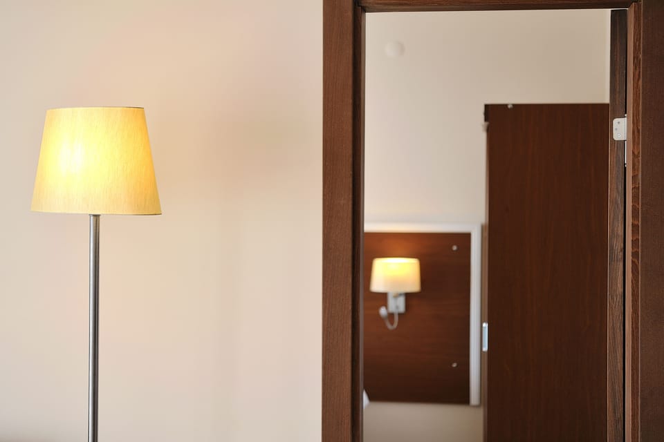 Standard Room, 1 Double or 2 Twin Beds, Balcony, Sea View | Premium bedding, in-room safe, desk, bed sheets