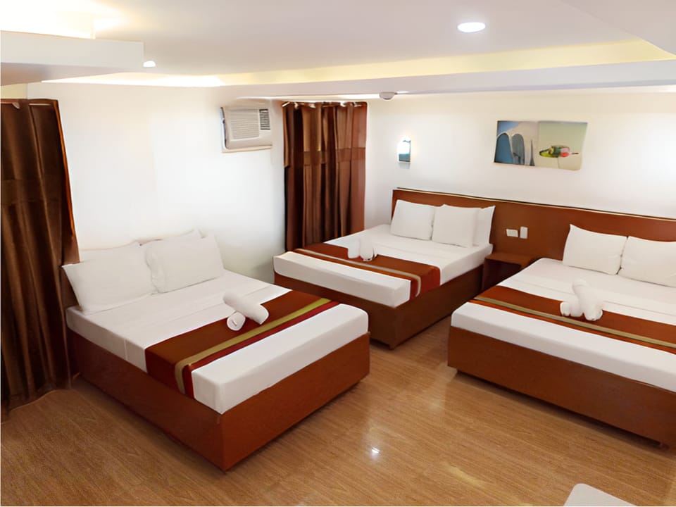 Executive Room, Multiple Beds, Non Smoking | Desk, laptop workspace, soundproofing, WiFi (free)