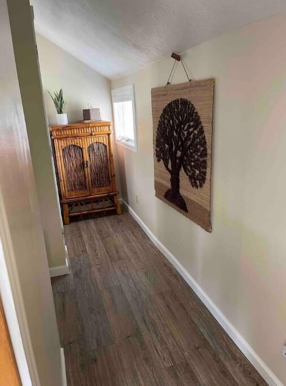 Upstairs Hallway between bedrooms 