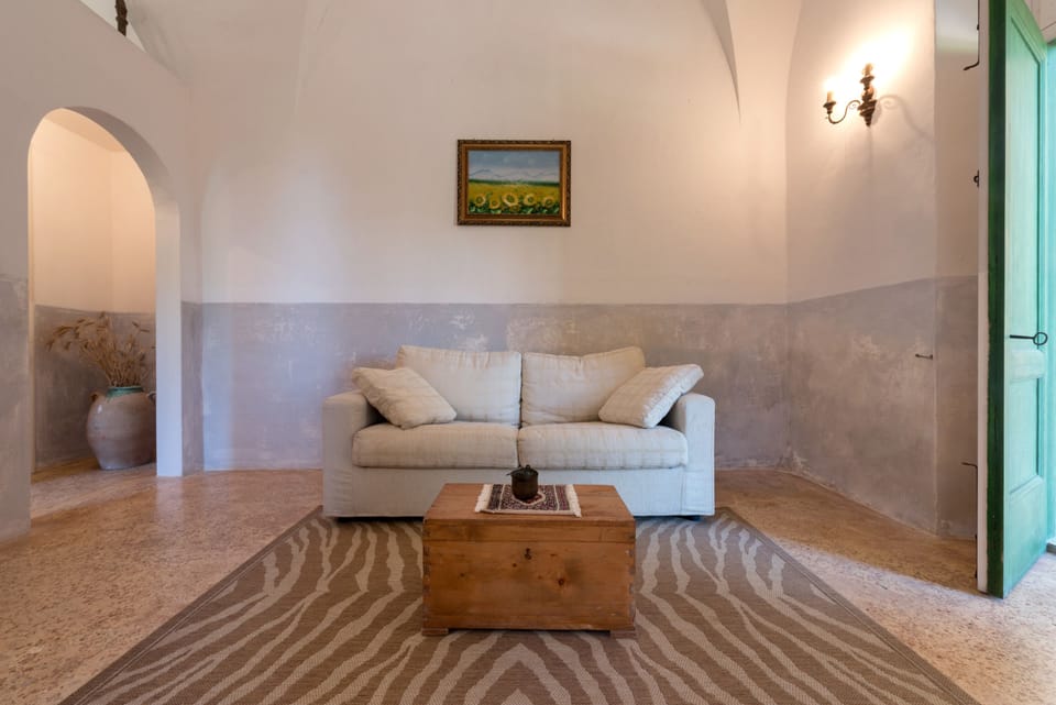 Suite, 1 Bedroom | Living area | TV