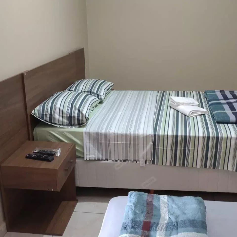 Standard Double Room Single Use, 1 Bedroom | Iron/ironing board, free WiFi