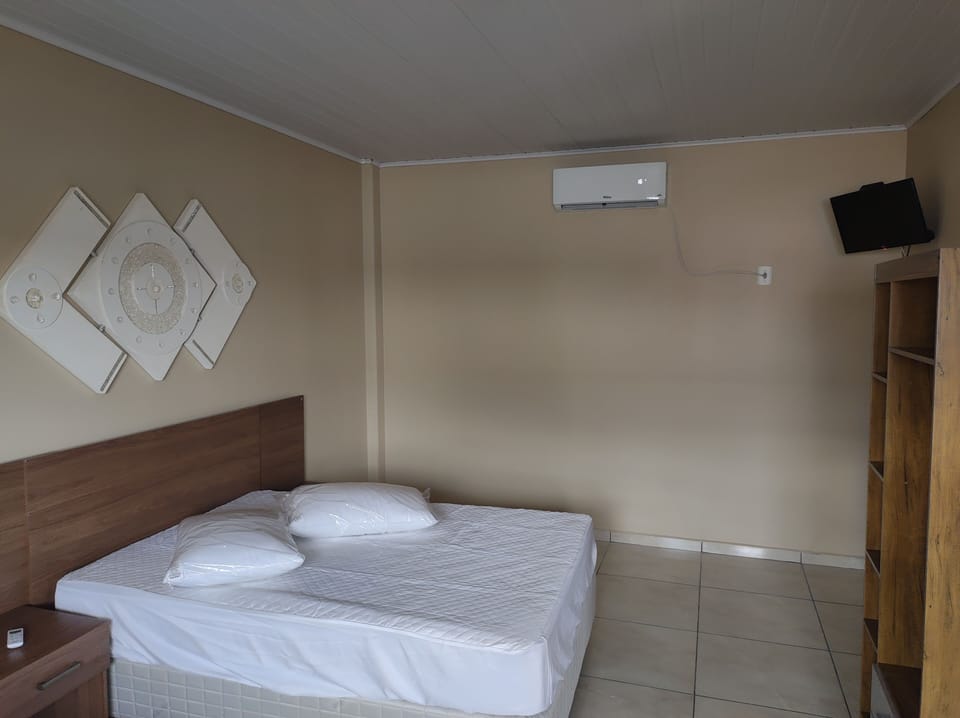 Classic Room | Iron/ironing board, free WiFi