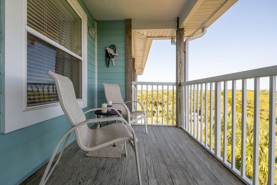 Outdoor Seating Perfect for Relaxation and Bird Watching!