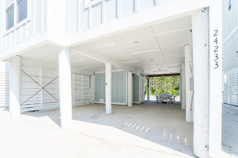 Front Garage/ Door Entry and Entertaining Area
