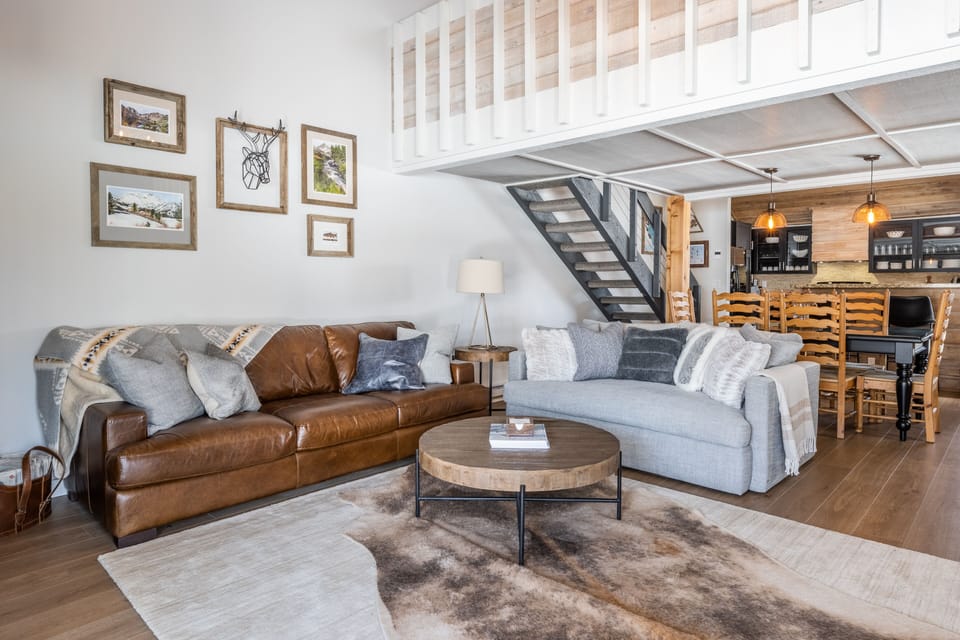 Living Room / Flat Screen TV / Wood Burning Fireplace