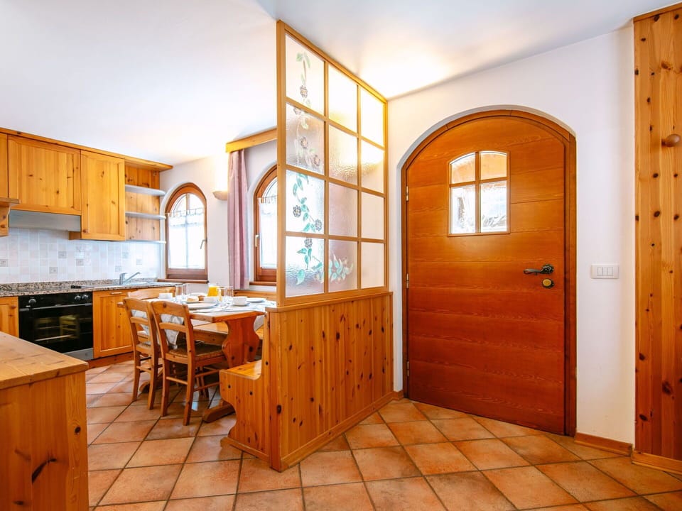 Cabinetry, Window, Countertop, Wood, Door, Interior Design, Wood Stain, Floor, Building