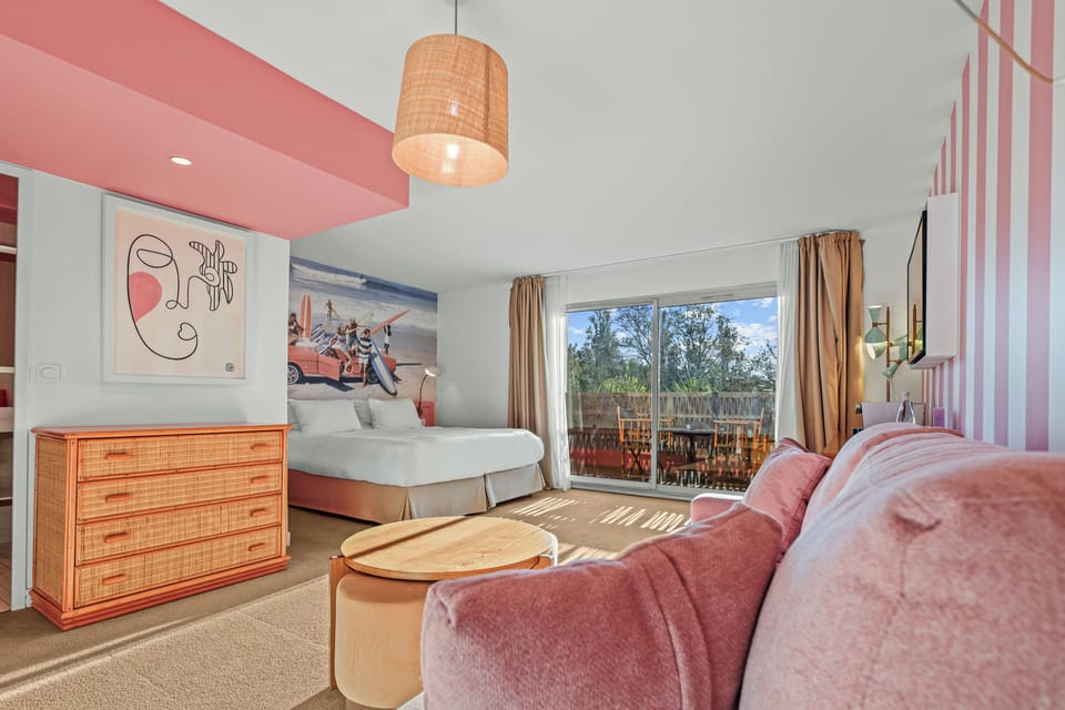 CASAROSE SUITE | Hypo-allergenic bedding, in-room safe, desk, blackout drapes