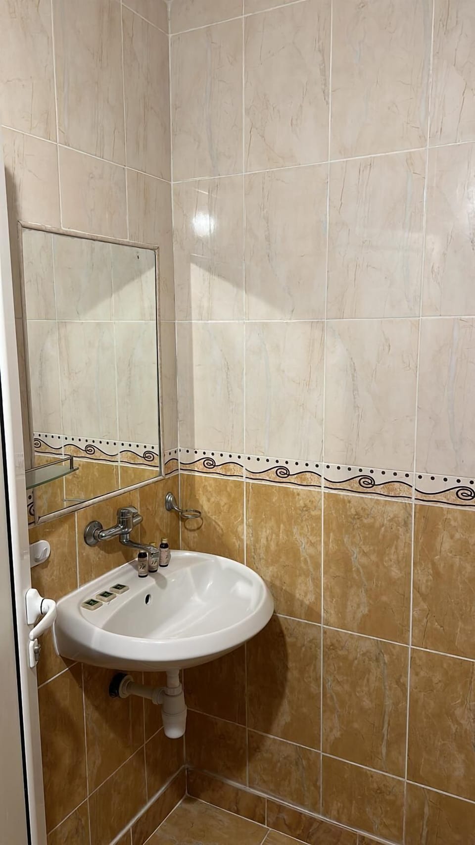 Classic Room | Bathroom