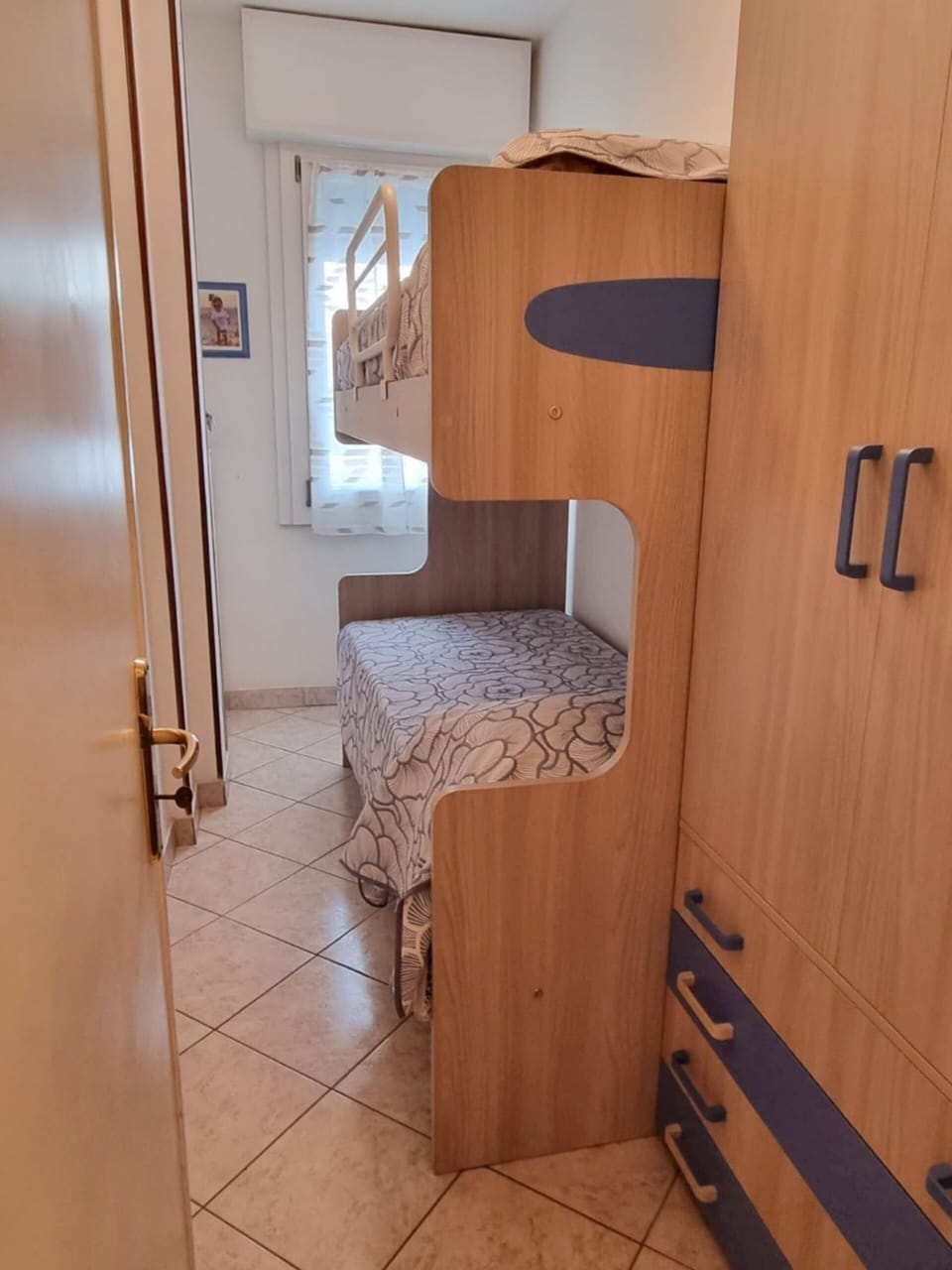 Bunk bed