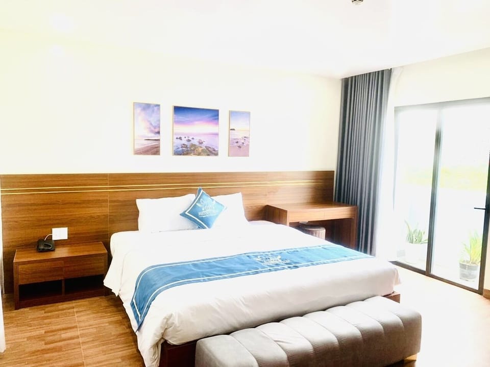 Deluxe Double Room Single Use | Soundproofing, free WiFi