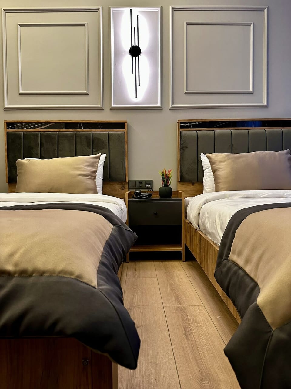 Standard Twin Room | Premium bedding, minibar, in-room safe, desk