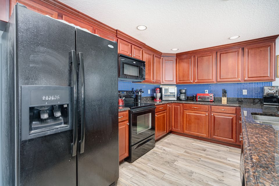 Includes dishwasher