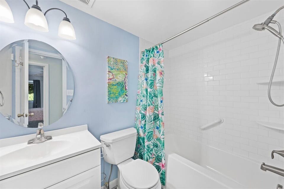 The Full Shared Bath offers a Shower/Tub Combo.