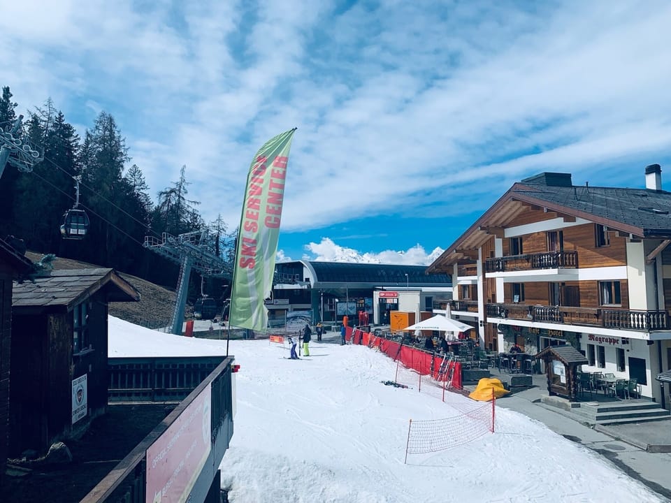 Snow and ski sports