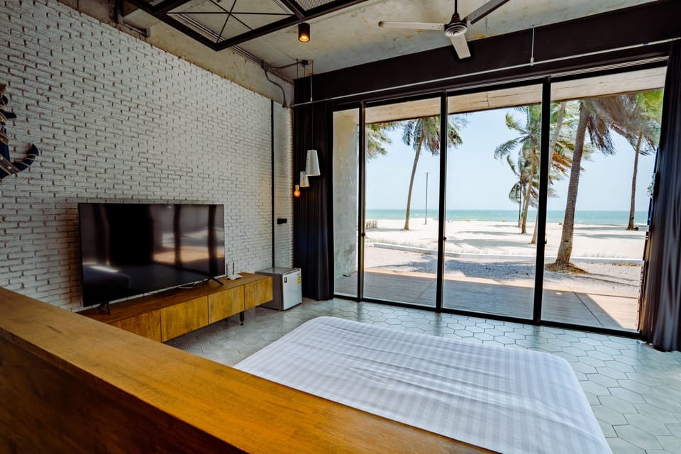 Premier Double Room | In-room safe, desk, laptop workspace, free WiFi