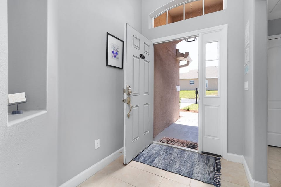 Welcoming front entry way.