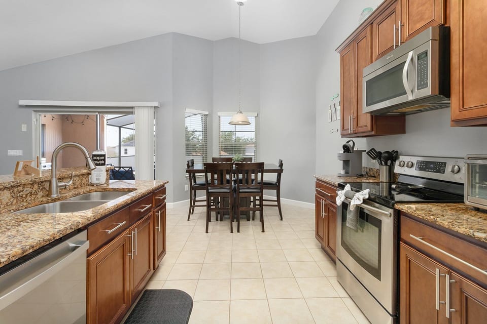 Spacious kitchen with all the amenities needed to enjoy your stay