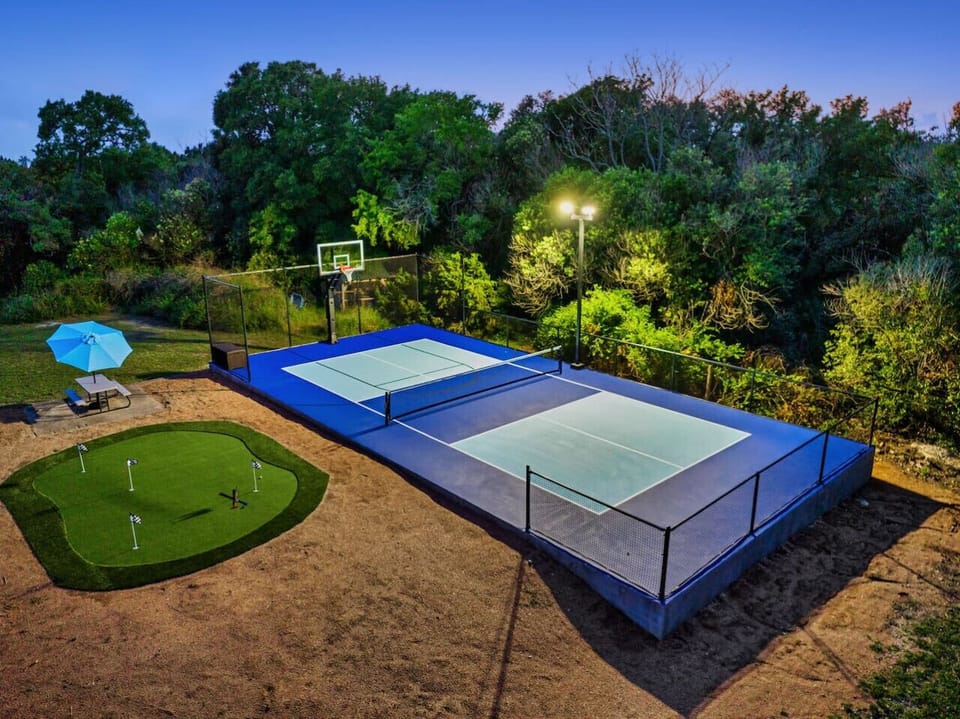 Sport court