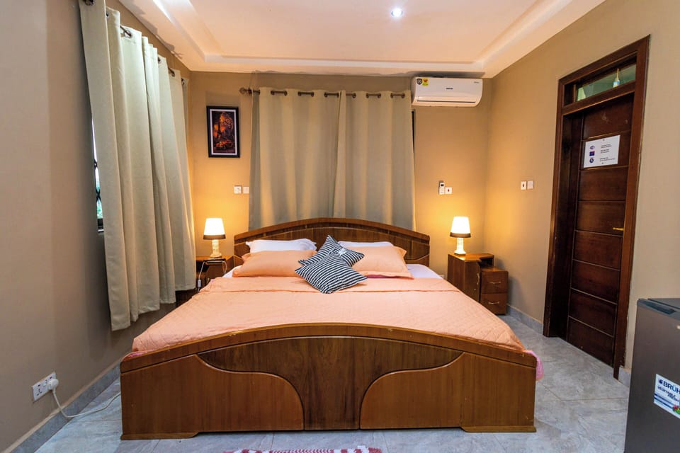 Deluxe Room, Garden View | Premium bedding, desk, laptop workspace, WiFi (free)