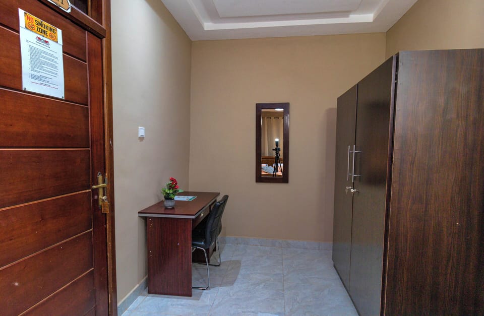 Deluxe Room, Garden View | Premium bedding, desk, laptop workspace, WiFi (free)