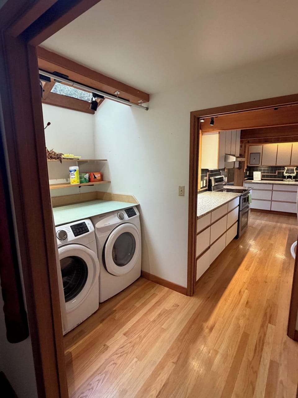 Full Laundry (Iron not available)