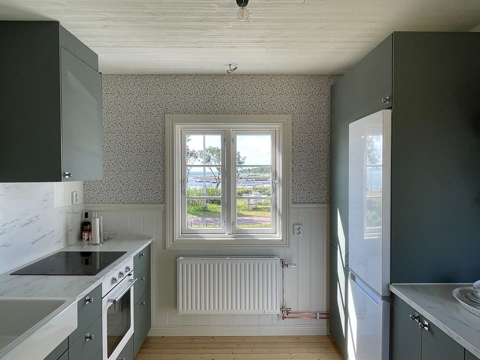 Romantic House | Private kitchen | Highchair
