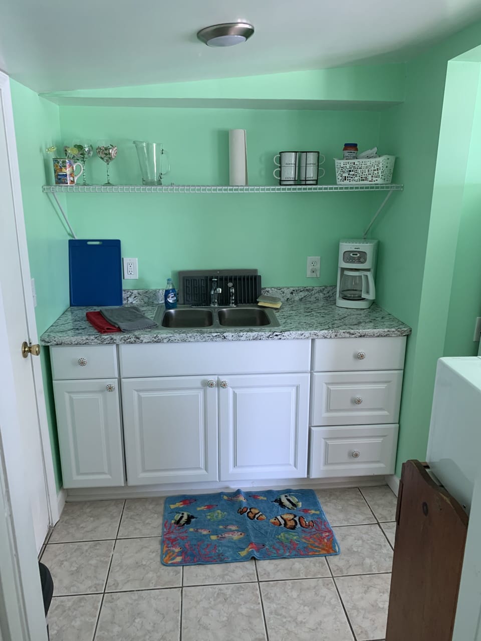 House, 1 Bedroom | Private kitchen | Coffee/tea maker, fridge, oven, toaster