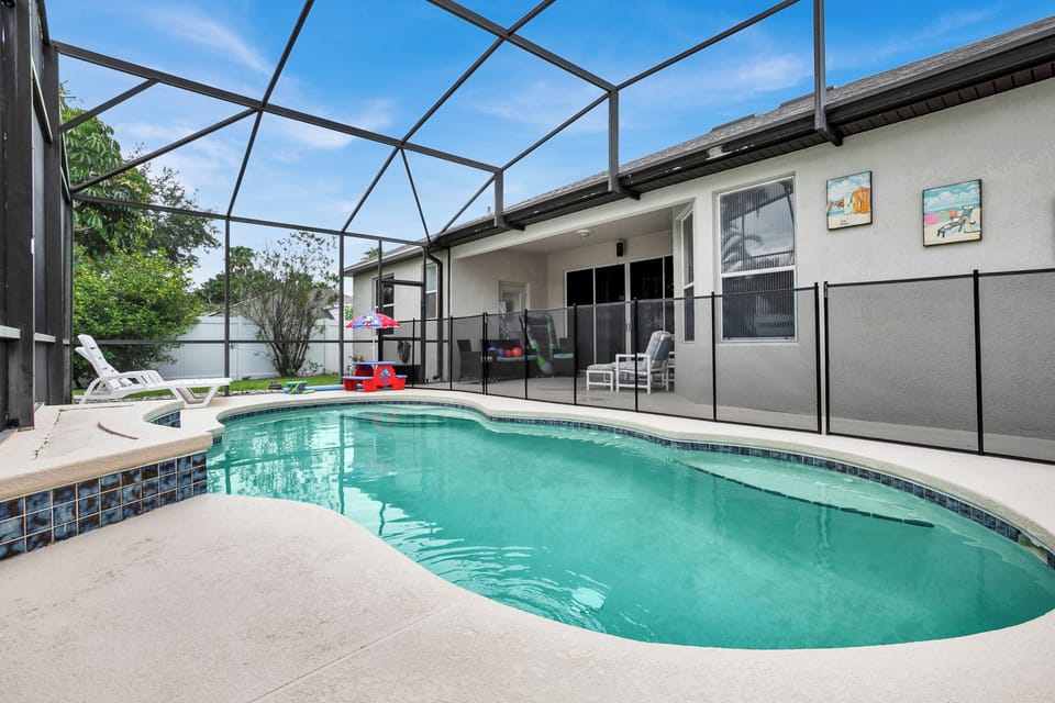 Screened Pool and Patio