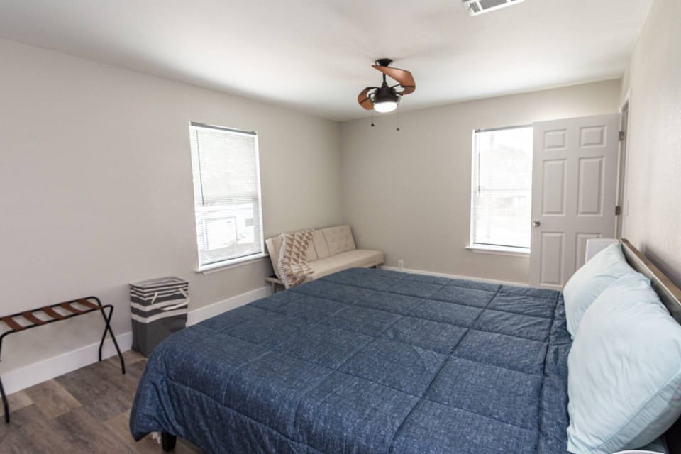 Bedroom 3 with King and Futon (Upstairs)