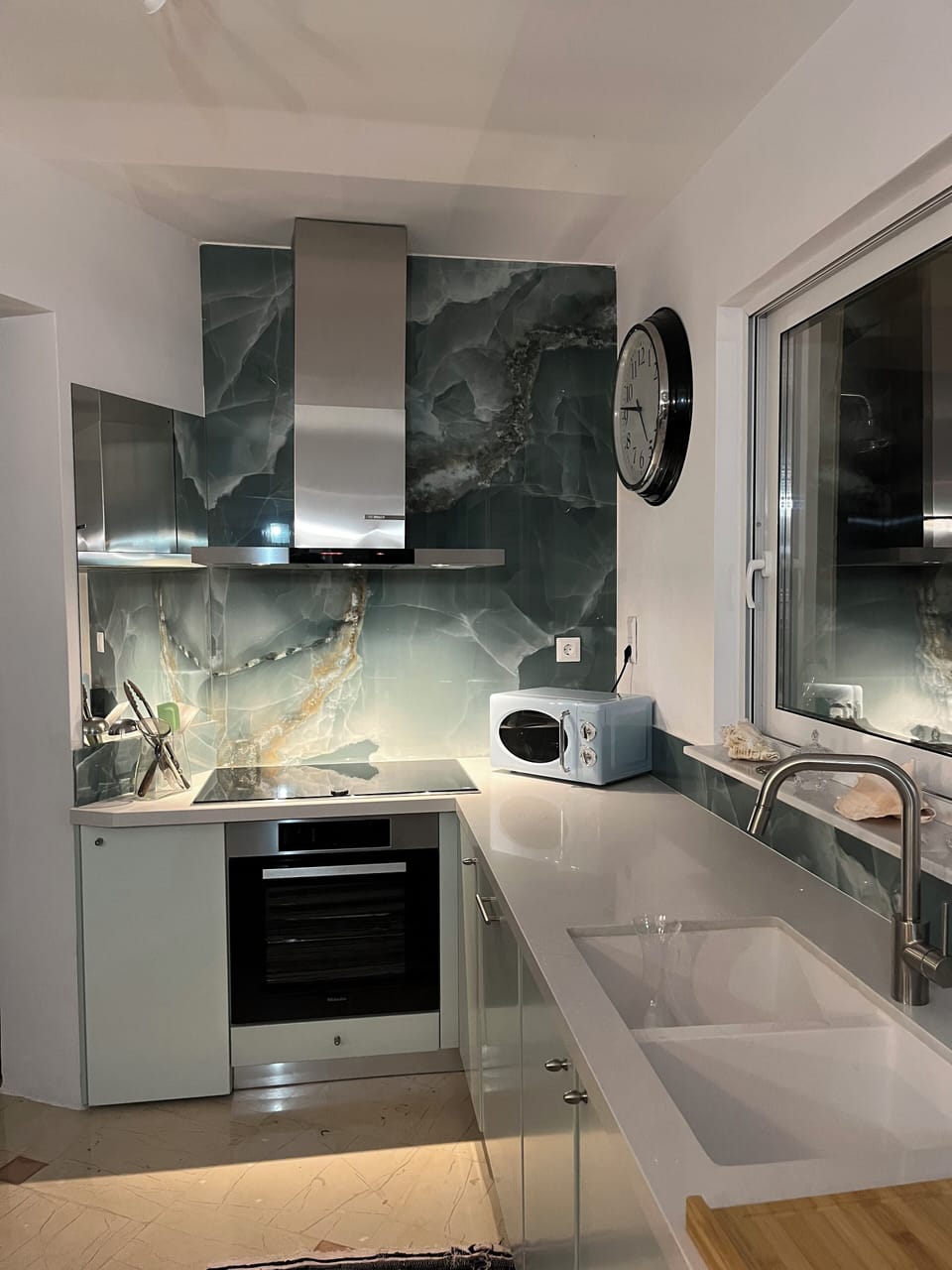 Apartment | Private kitchen | Fridge, microwave, oven, stovetop