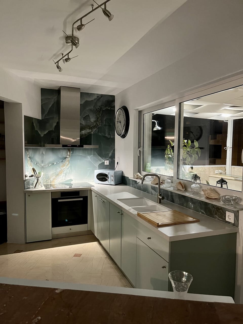 Apartment | Private kitchen | Fridge, microwave, oven, stovetop