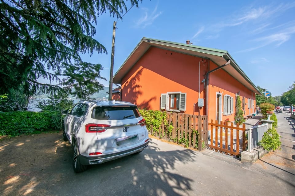 Family Apartment, Multiple Bedrooms, Lakeside (Red House Terrace Private Beach) | Property grounds