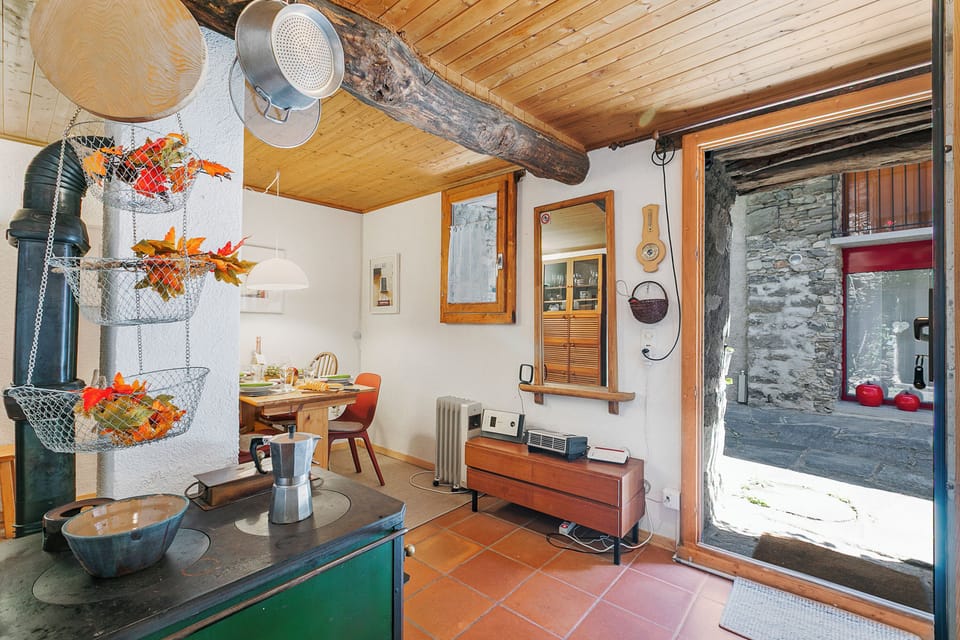 Family House, Multiple Bedrooms (Rustico Stock with free WiFi) | Interior