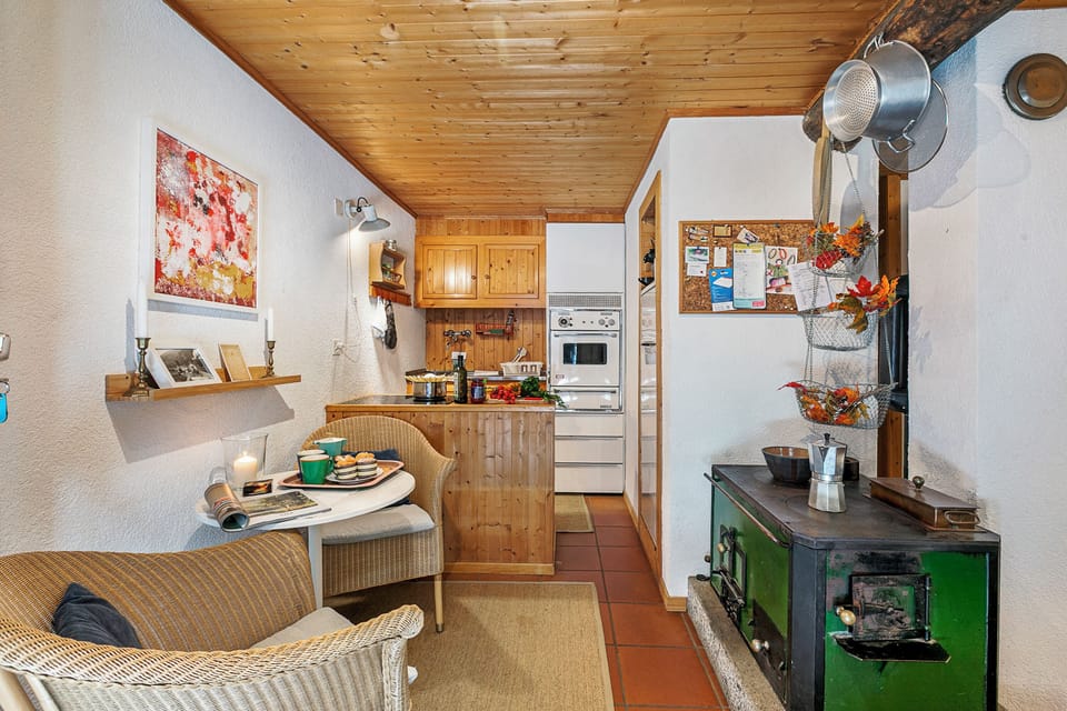 Family House, Multiple Bedrooms (Rustico Stock with free WiFi) | Private kitchen | Fridge, oven, stovetop, coffee/tea maker