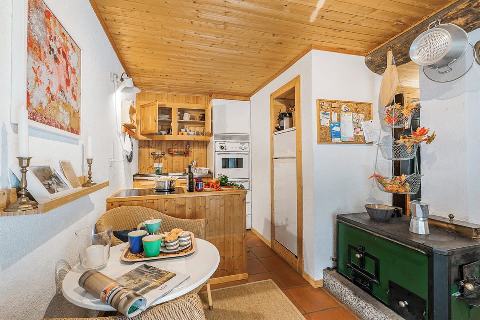 Family House, Multiple Bedrooms (Rustico Stock with free WiFi) | Private kitchen | Fridge, oven, stovetop, coffee/tea maker
