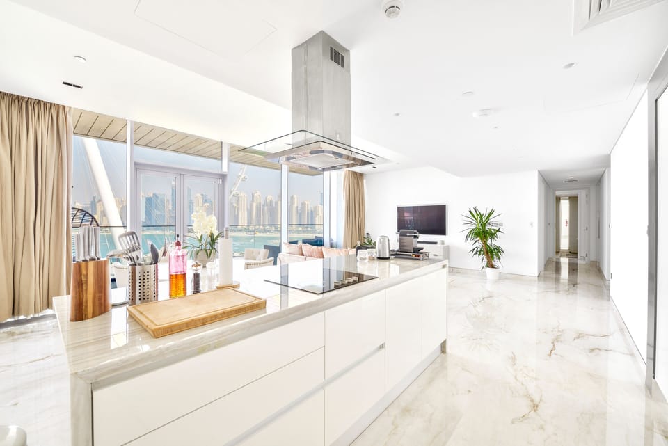 Luxury Apartment, 2 Bedrooms, Balcony, Sea View | Private kitchen | Full-size fridge, microwave, oven, stovetop