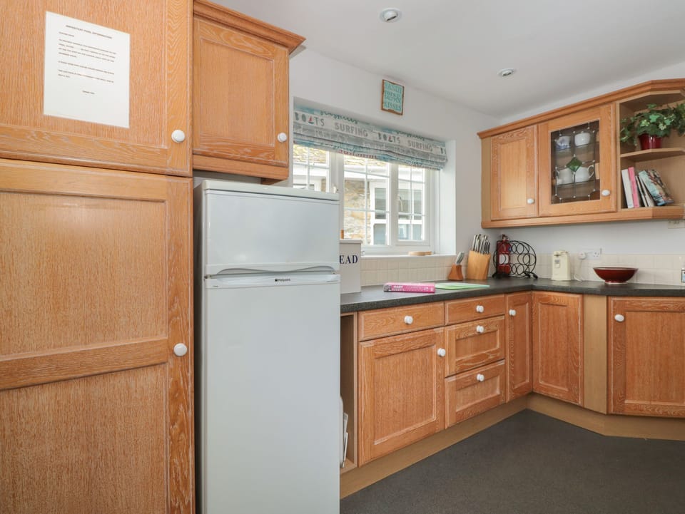 Fridge, dishwasher, electric kettle, toaster