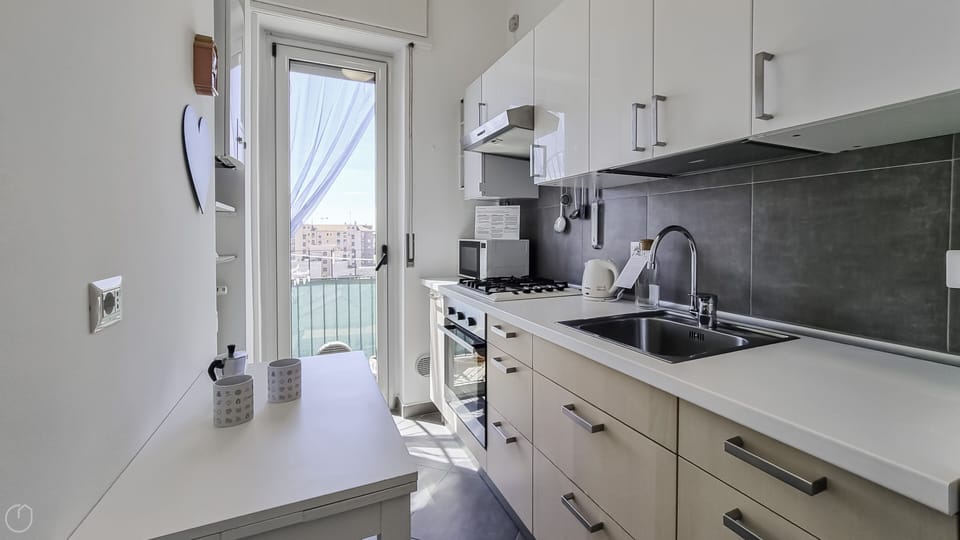 Apartment (1 Bedroom) | Interior