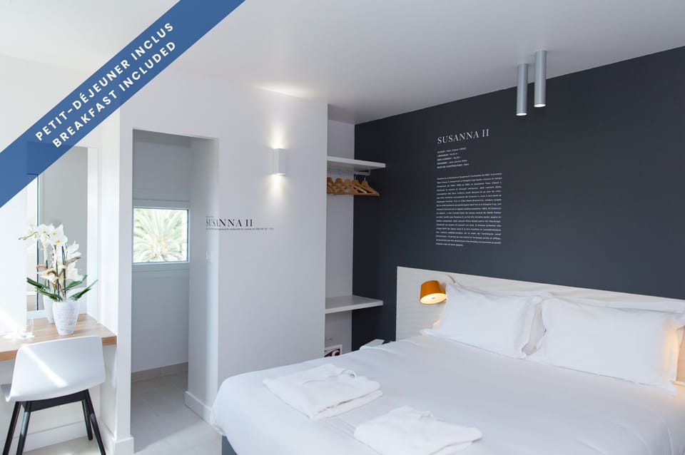 Superior Room | Desk, free WiFi, bed sheets