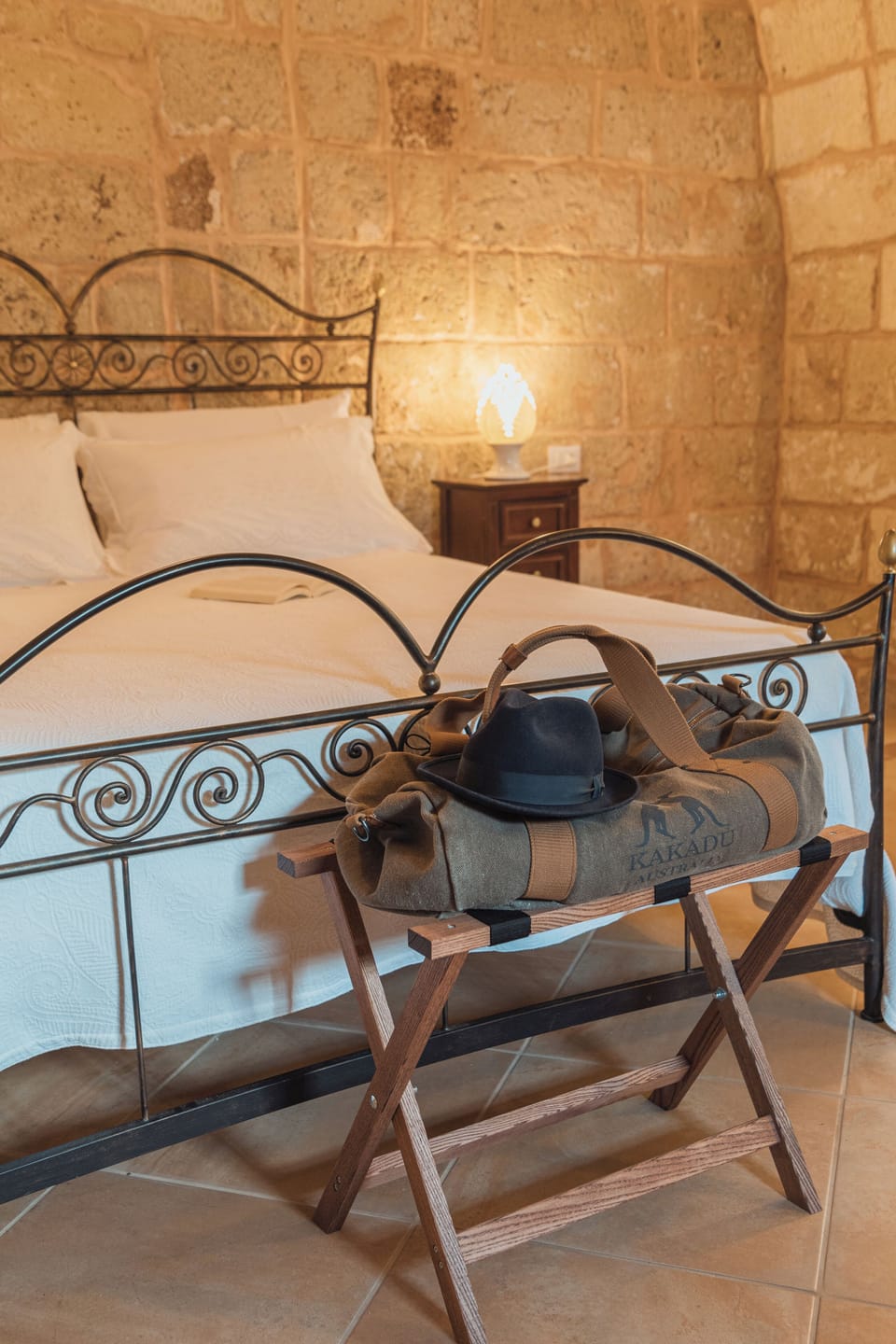 Deluxe Studio Suite, 1 Double Bed, Ensuite, Garden View | Minibar, in-room safe, individually decorated, individually furnished