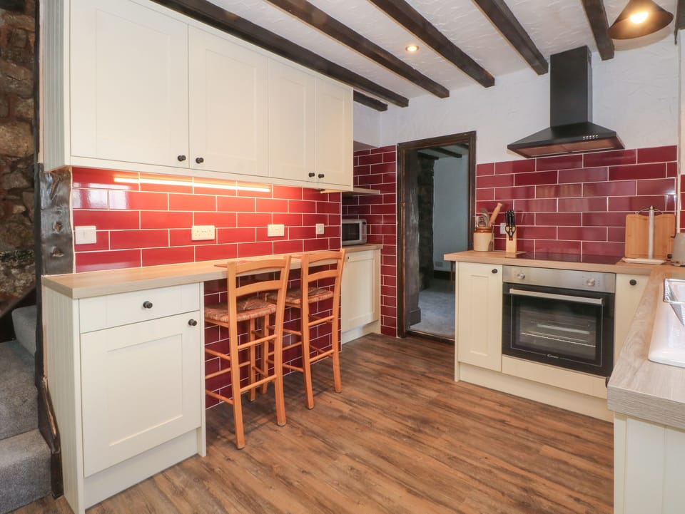 Fridge, dishwasher, electric kettle, toaster